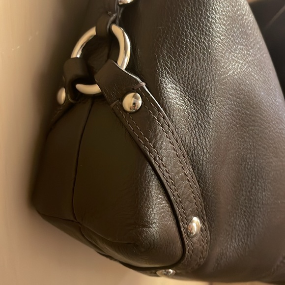 COACH shoulder chocolate color leather bag.excellent color no marks or stains. - Picture 6 of 10